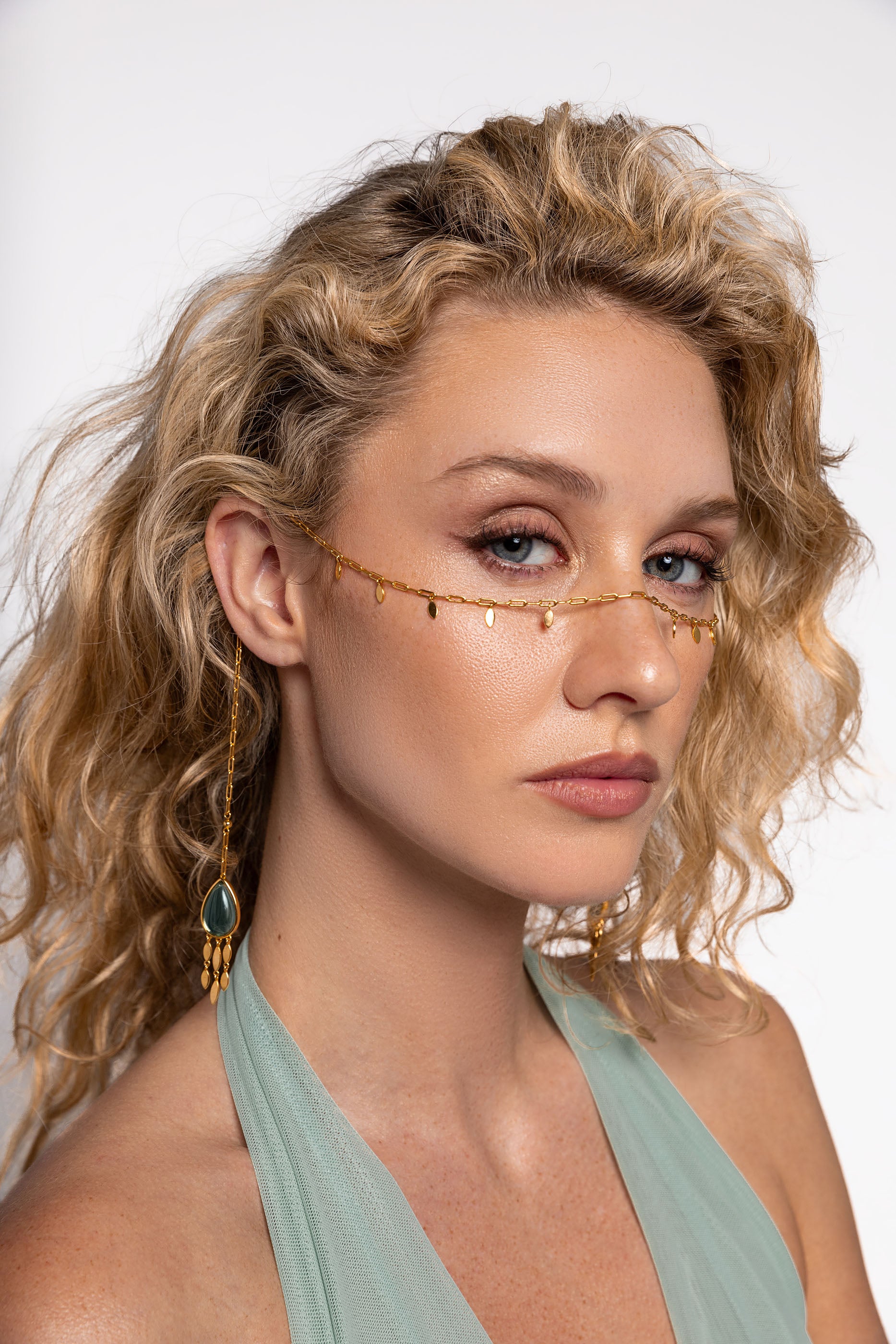 ISHKA / Gold